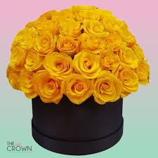 Foto de Caja con 50 rosas importadas 